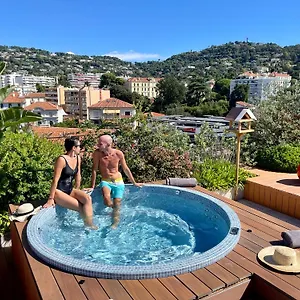 Отель Western Premier Le Patio Des Artistes Wellness Jacuzzi, Канны